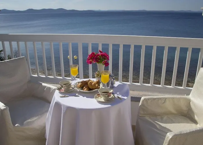 Villa Triana-Adults Only