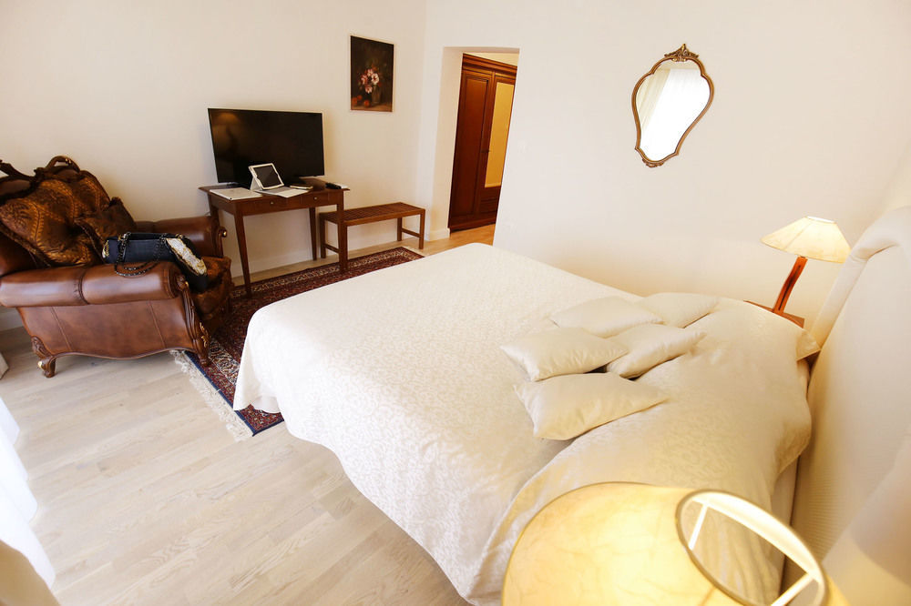 Triana-adults Only Vendégház 4*